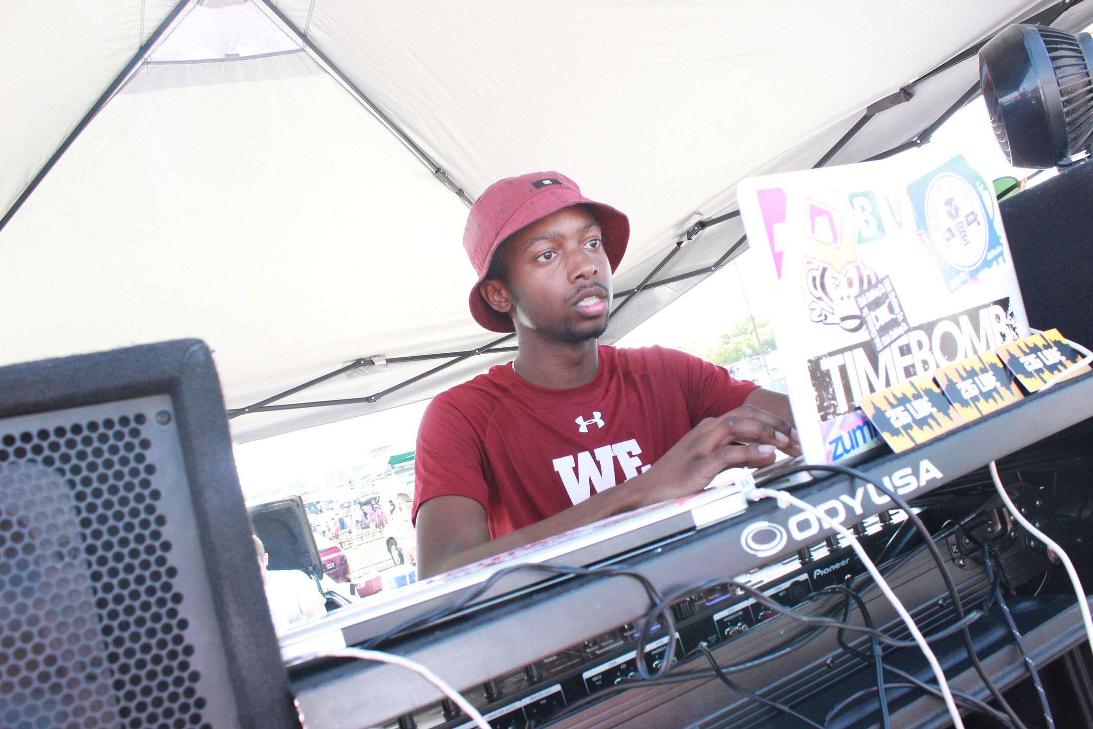Temple Tailgate set, 2015