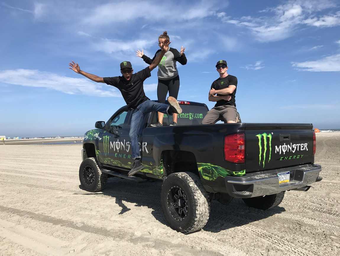 Monster truck crew, 2017
